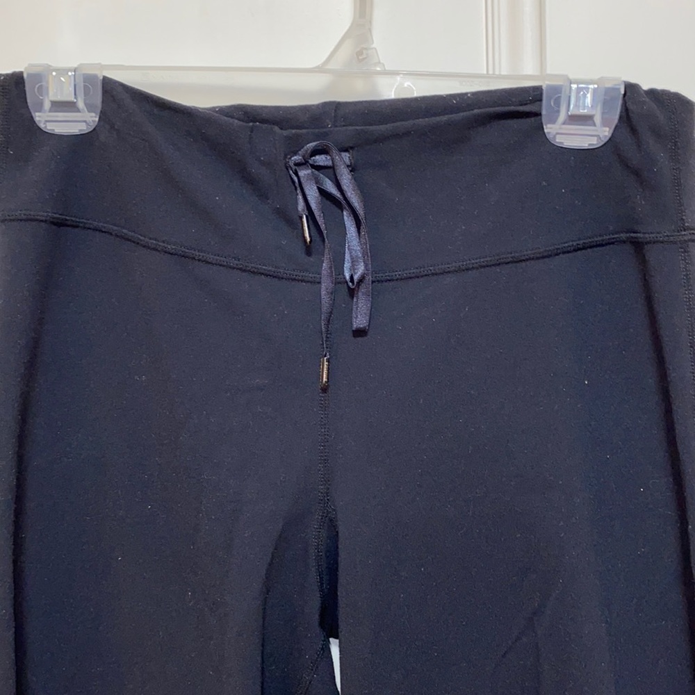 Lululemon capris - Picture 3 of 7